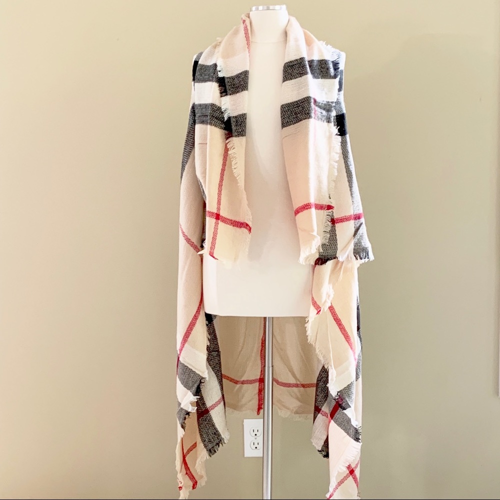 🎉🎉HP🎉🎉 Gorgeous Plaid Shawl/Vest - Picture 2 of 5